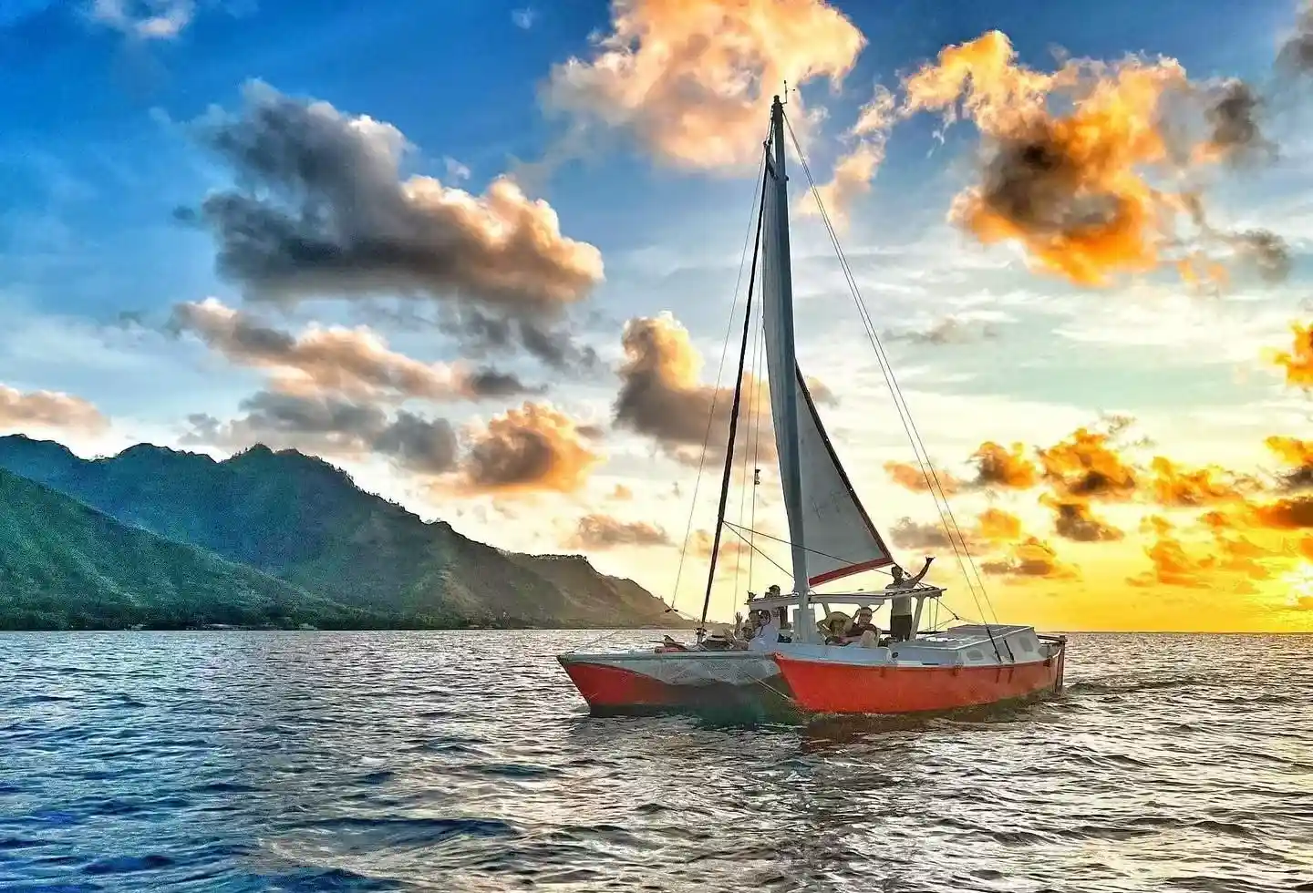 Coucher de Soleil en Catamaran