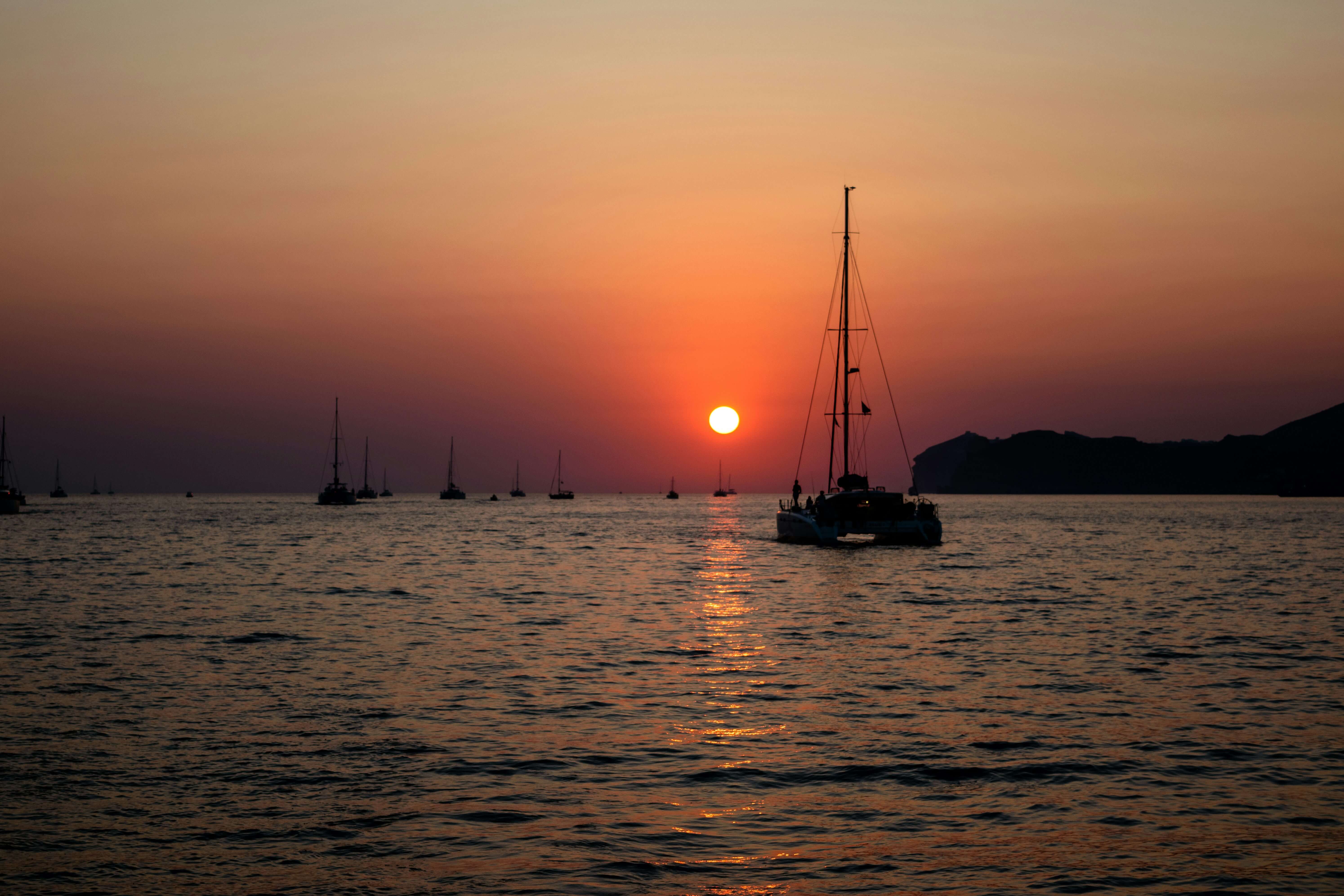 Coucher de Soleil en Catamaran - Image 1